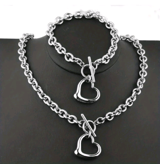 Beautiful titanium steel necklace/bracelet set with titanium steel heart pendant (resistant to corrosion and rust)